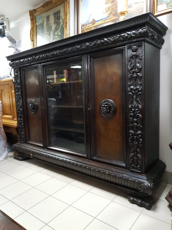 Raamatukapp/ Renessanss