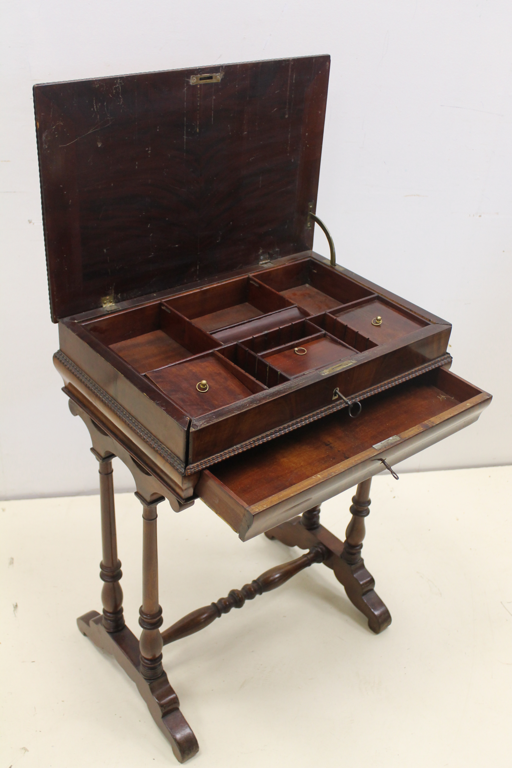 Daamide laegas/ viktoriaanlikus stiilis - Image 3