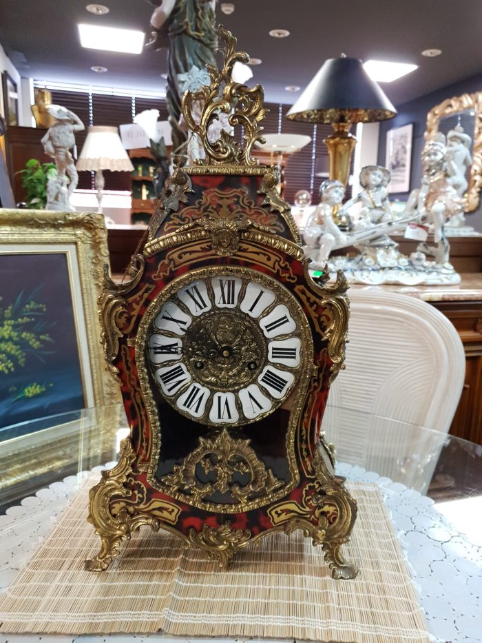 Kaminakell Louis XV stiilis