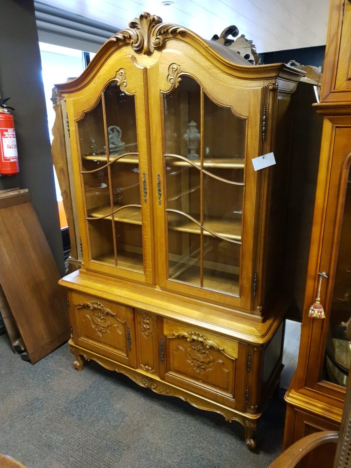 Vitriinkapp/ Louis XV