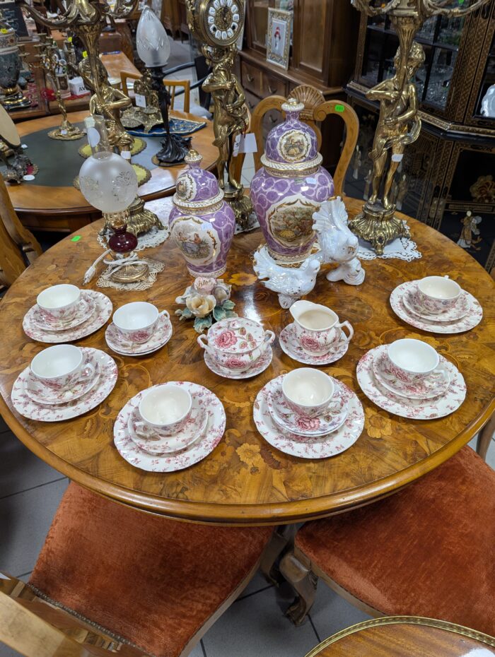 Floral tea set