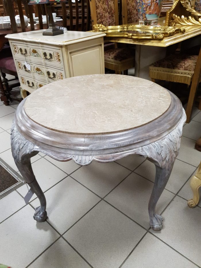 Diivanilaud Chippendale stiilis