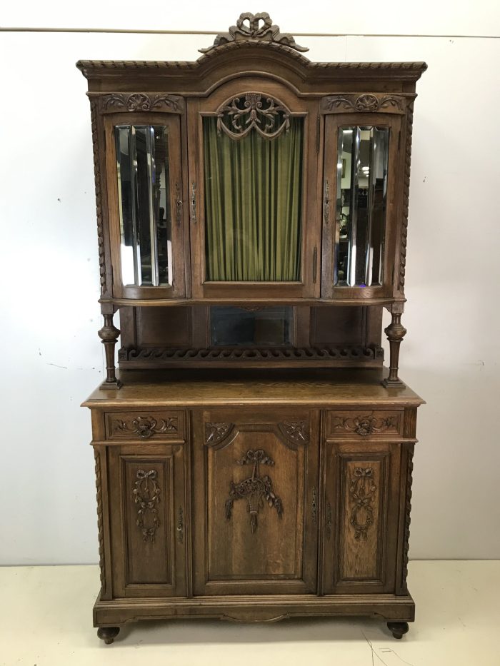 Puhvetkapp/ Louis XVI stiil