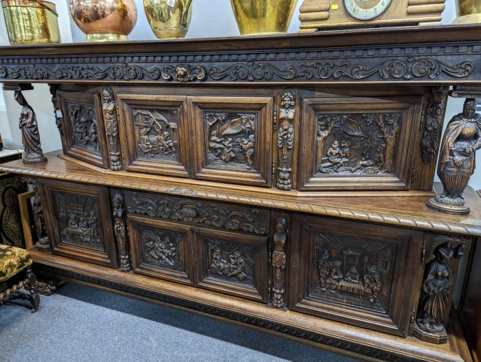 Puhvetkapp/ Renessanss-stiilis