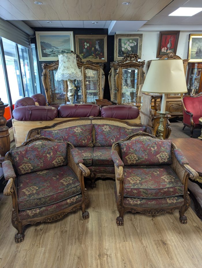 Diivan ja 2 Tugitooli