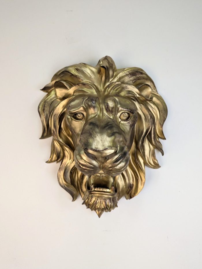 Seinale kinnitatav lõvipea skulptuur