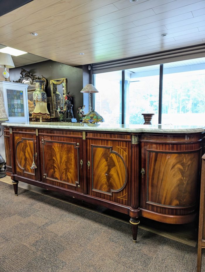 Ampiirstiilis kummut