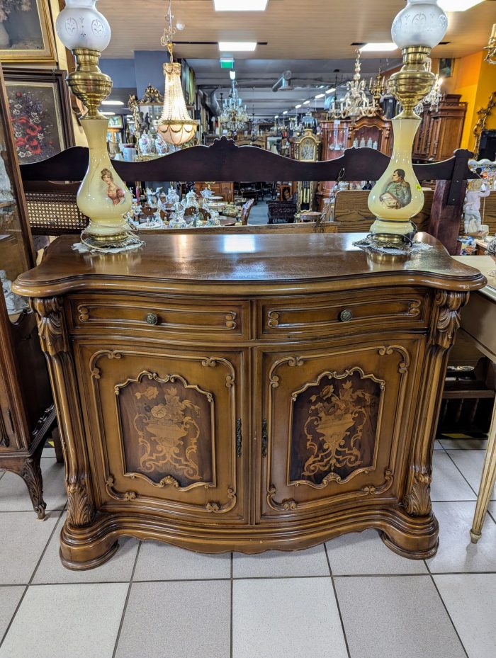 Barokkstiilis kummut