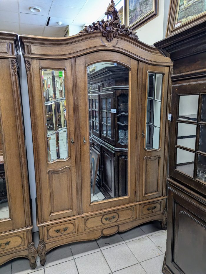 Riidekapp rokokoo stiilis