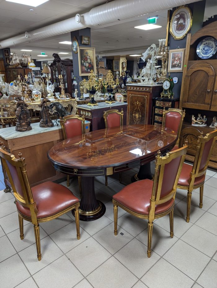 Ampiirstiilis söögilaud ja 6 tooli