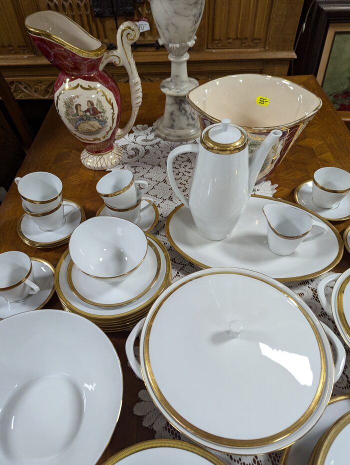 Porcelaine de Baudour crockery - Image 4