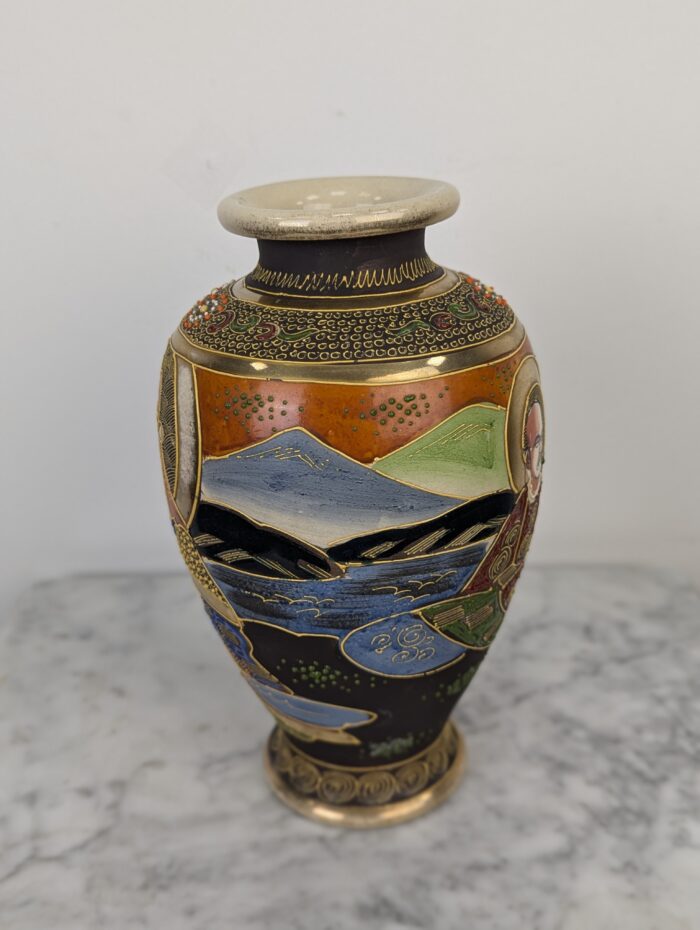 Satsuma style vase - Image 5