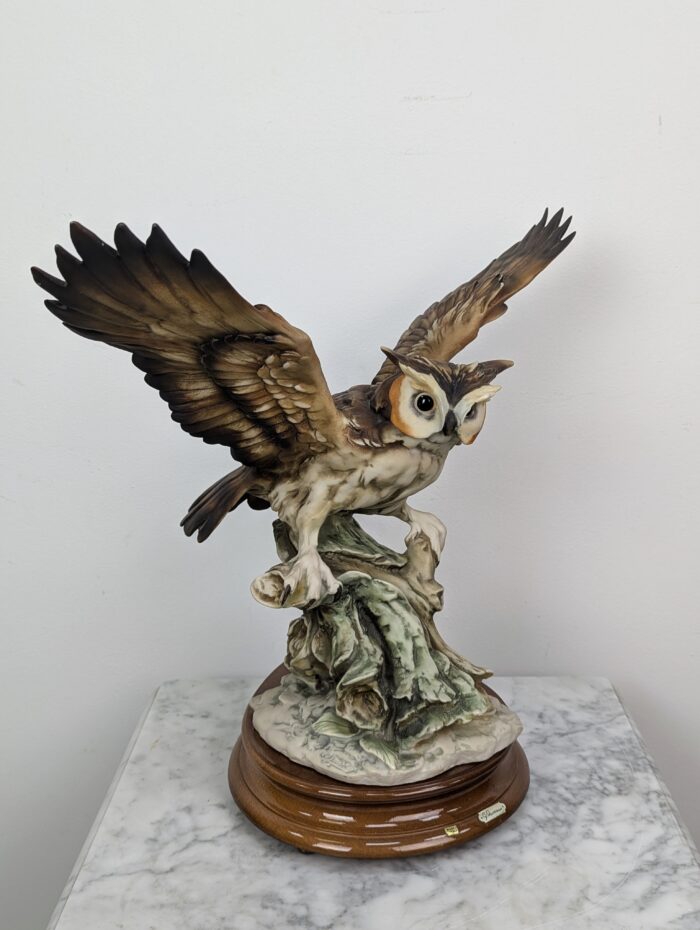 Giuseppe Armani owl sculpture