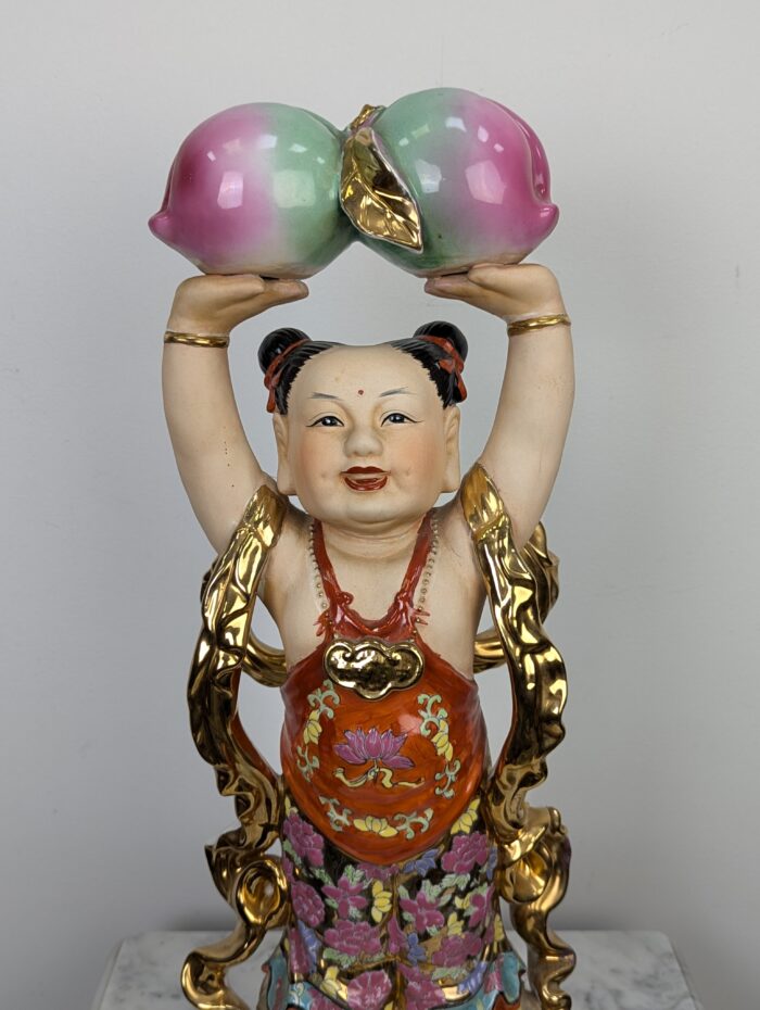 Traditional Chinese blessing statue - Image 3