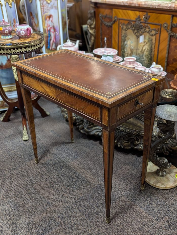 Kirjutuslaud/ Konsoollaud ampiirstiilis