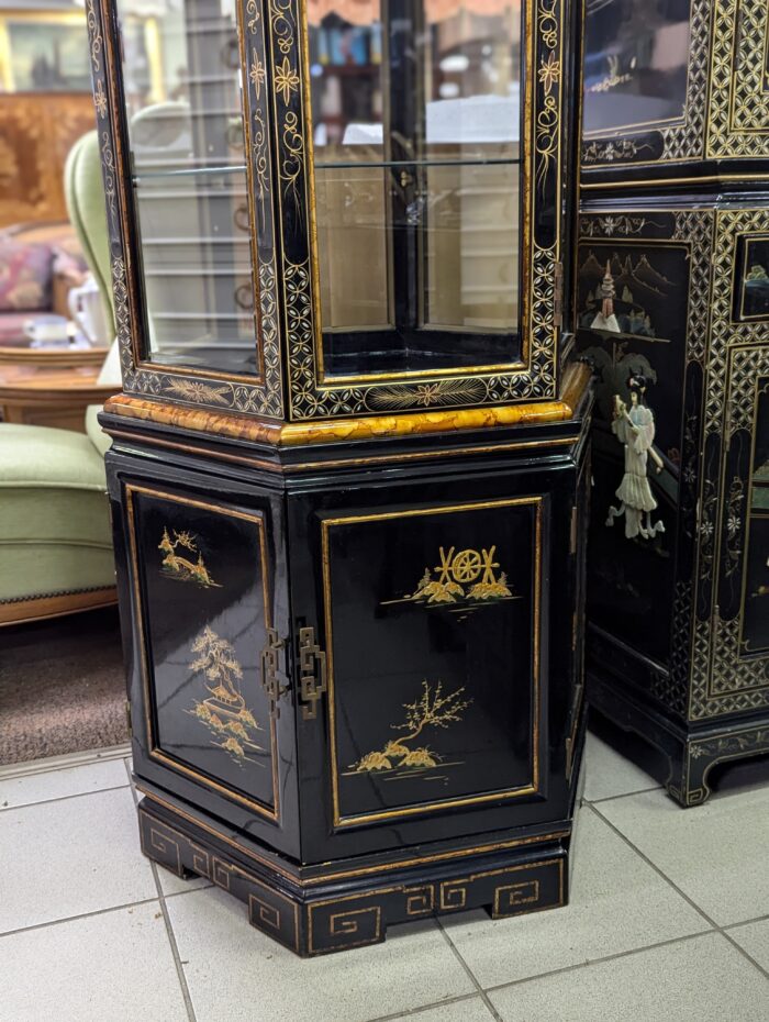 Oriental cabinet with lighting - Image 4