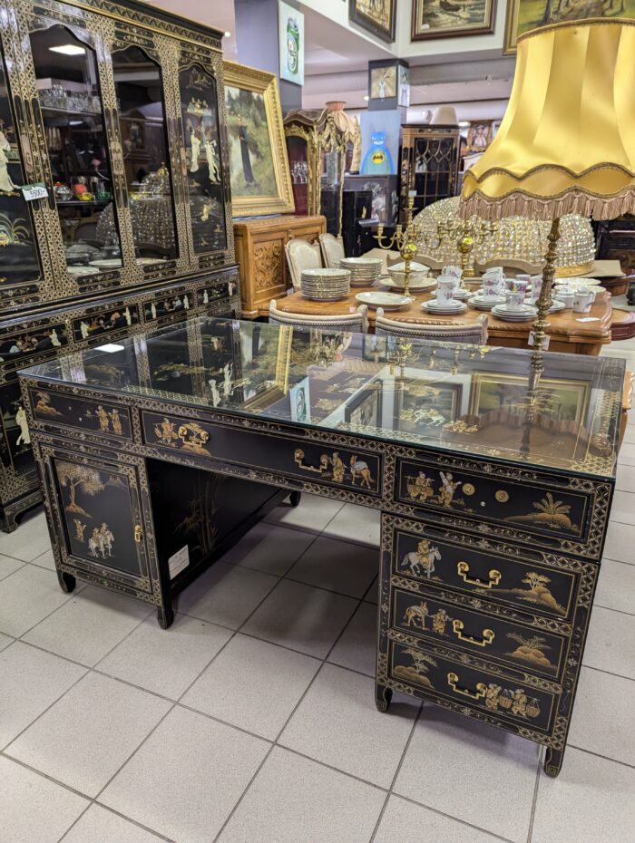 Oriental desk and two chairs - Image 6