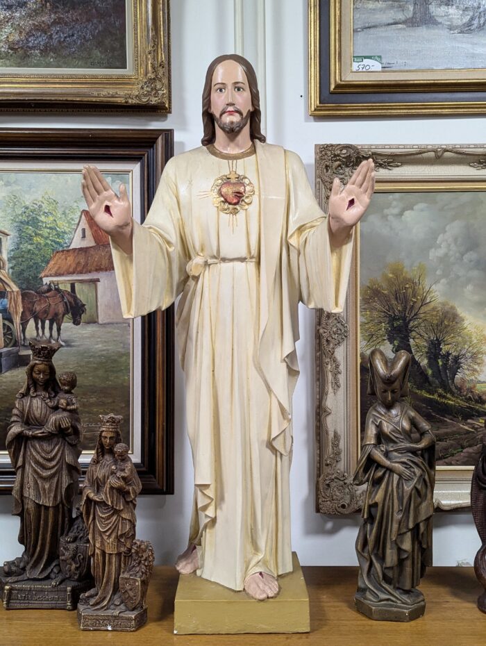 Sculpture of Jesus - Image 3