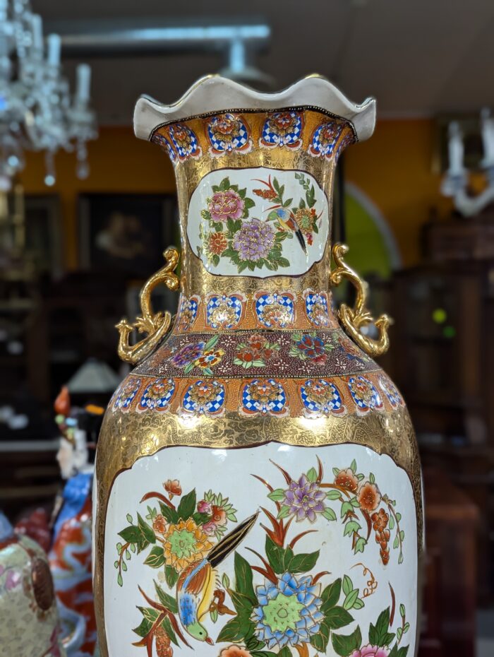 Oriental floor vase - Image 4