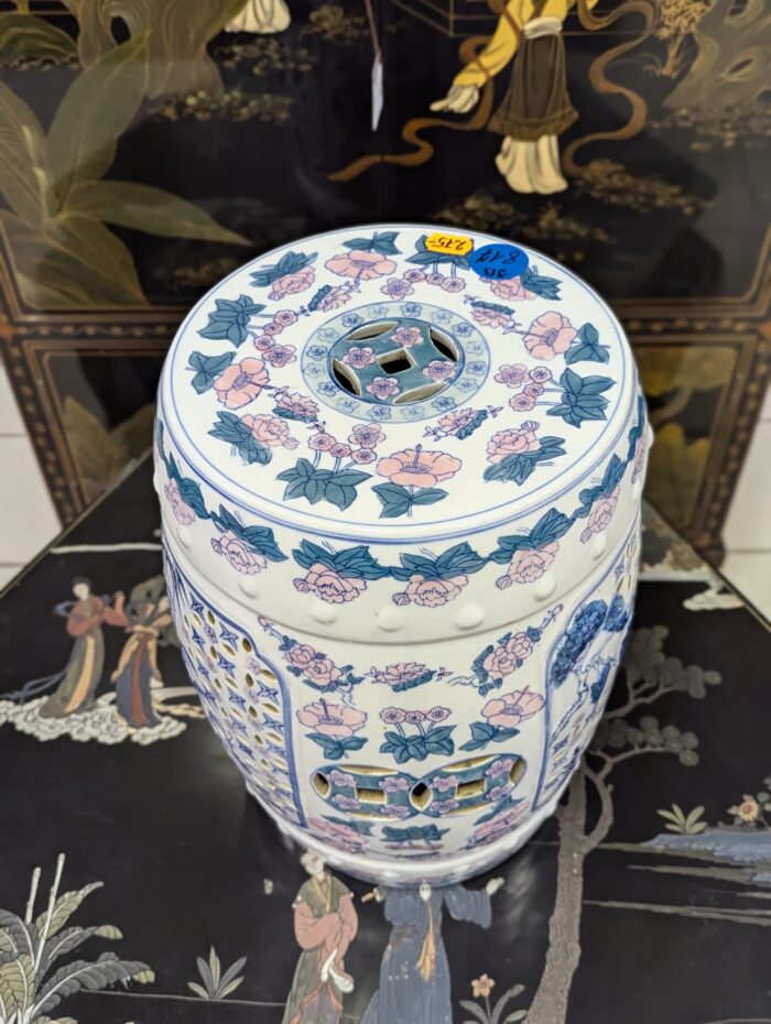 Oriental pedestal/ stool - Image 3