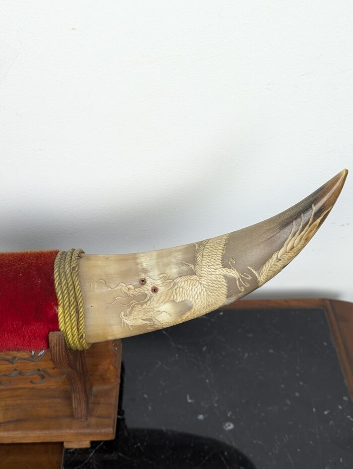 Graveeritud härjasarv draakonimotiiviga - Image 4