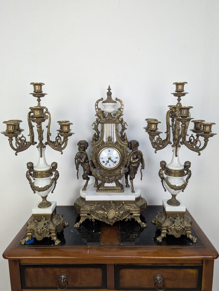 Louis XVI stiilis kaminakell ja küünlajalad