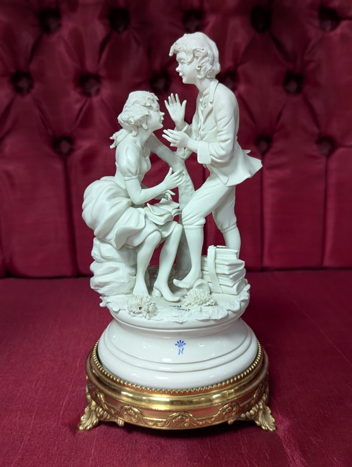 Biskviitportselanist kuju