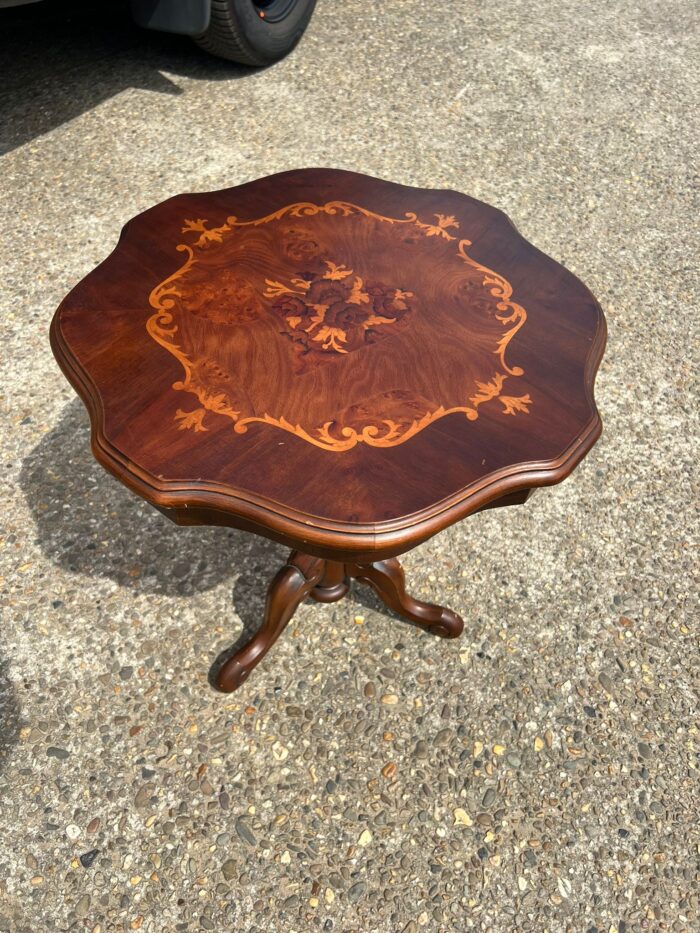 Louis XV stiilis kohvilaud