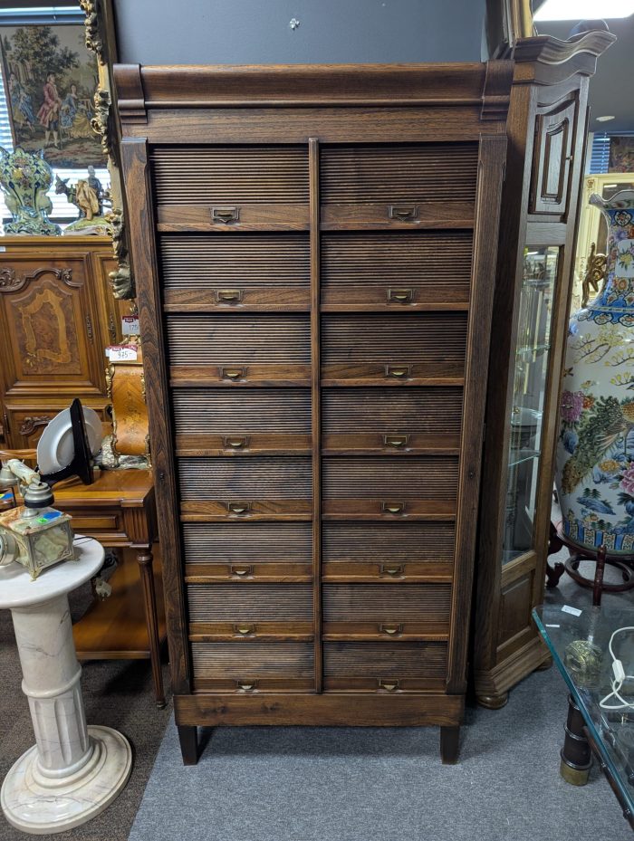 Haruldane funkstiilis rulookapp, 16 sahtlit