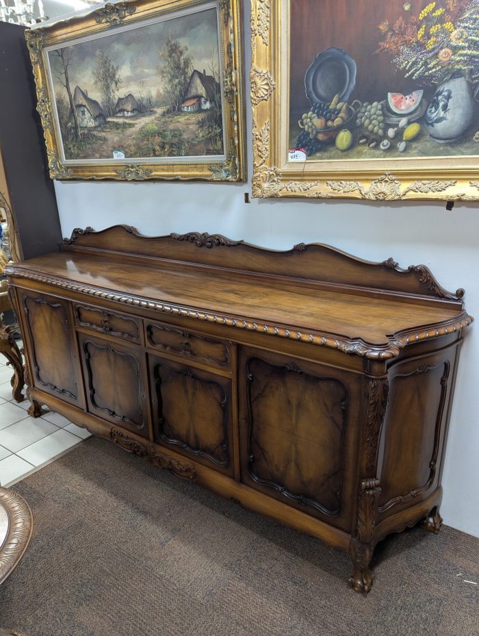 Louis XV stiilis kummut