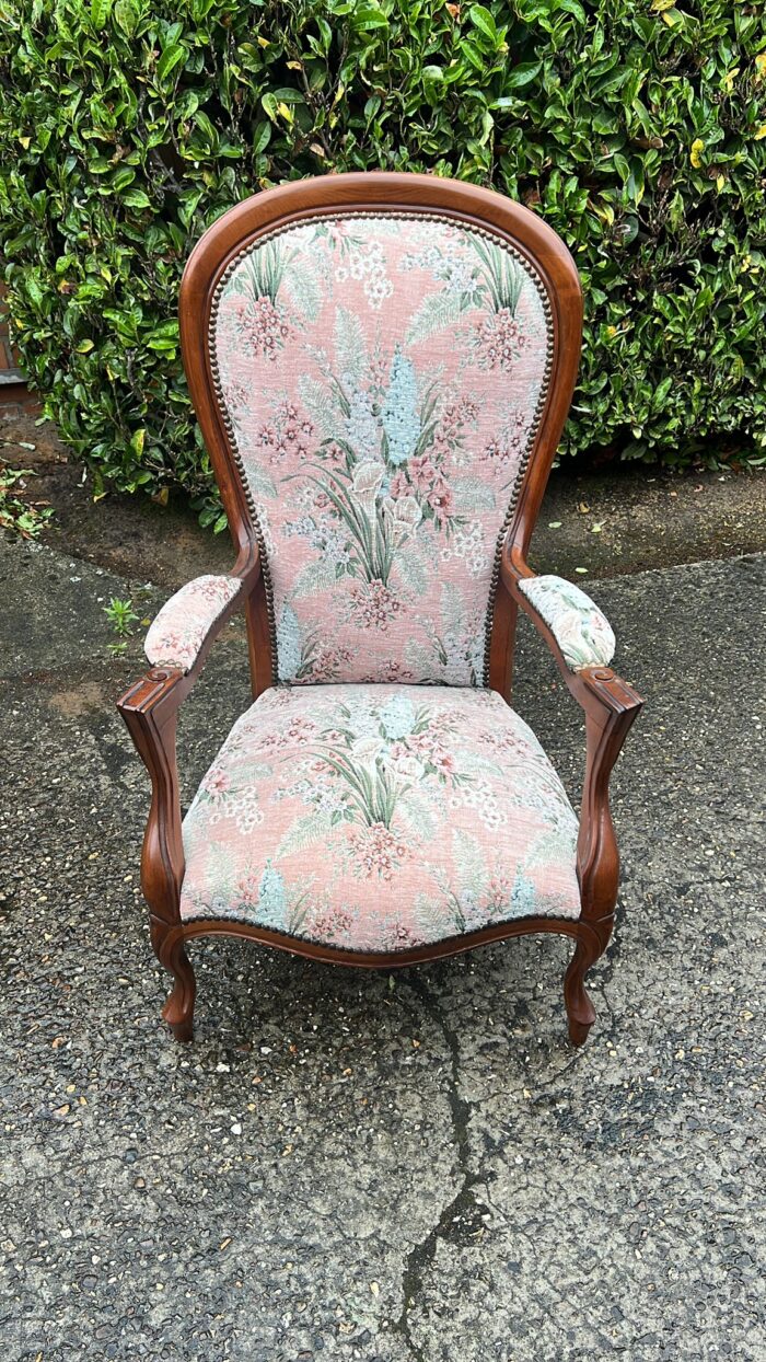 Tugitool Louis Philippe stiilis