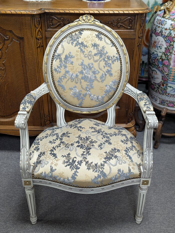 Louis XVI stiilis tugitool - Image 3