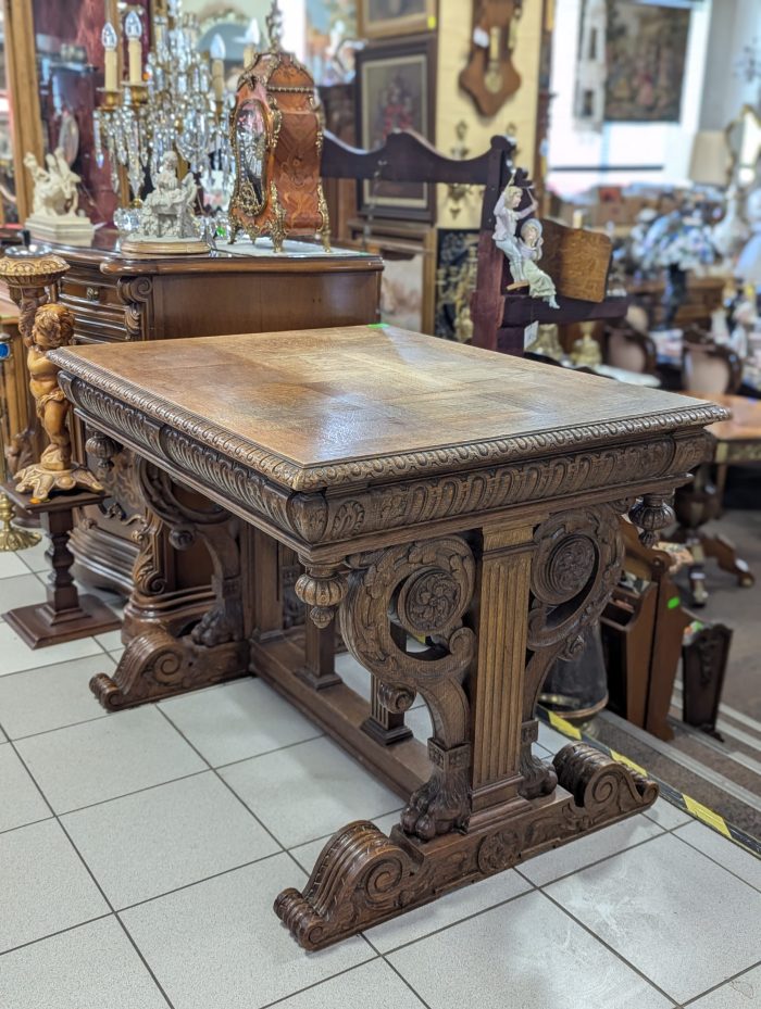 Renessanssi stiilis banketilaud/ kirjutuslaud