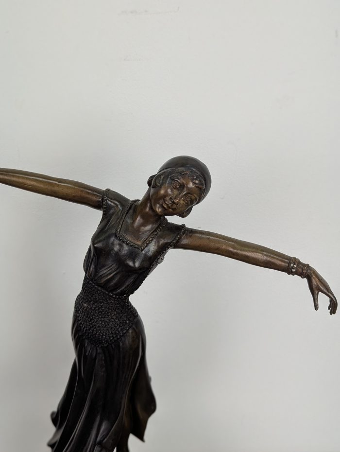 Art deco style bronze figure - Image 5