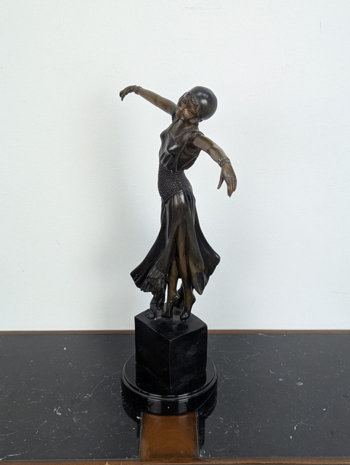 Art deco style bronze figure - Image 6
