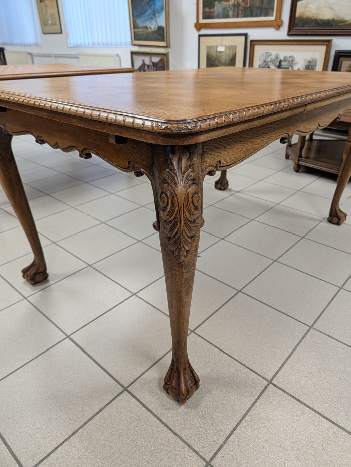 Chippendale style dining table - Image 7