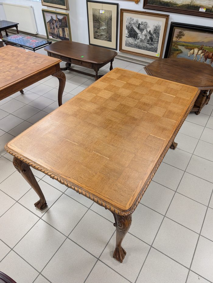 Chippendale style dining table - Image 5