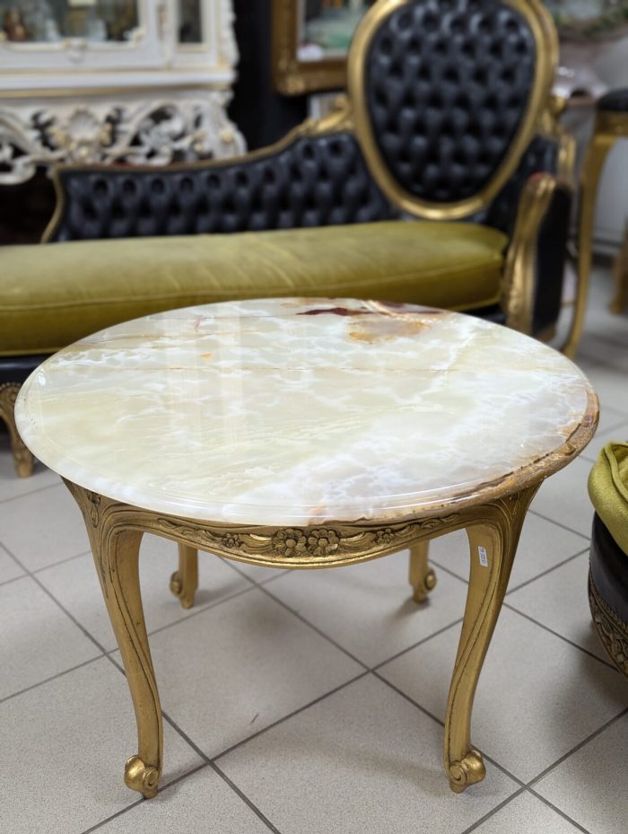 Kohvilaud Louis XVI stiilis