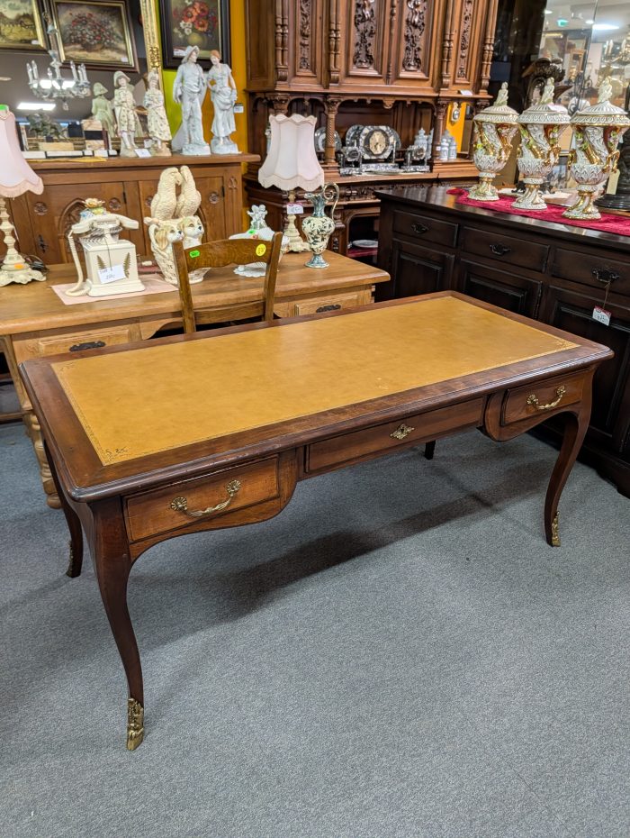 Kirjutuslaud Louis XV stiilis