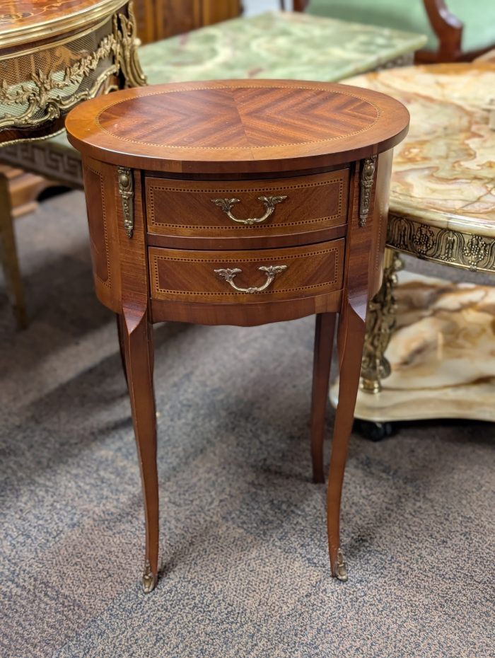 Тумбочка в стиле Наполеон III