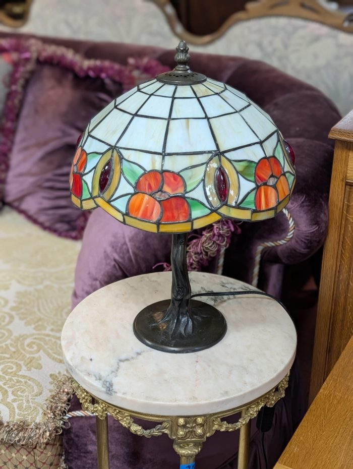 Настольная лампа в стиле Тиффани