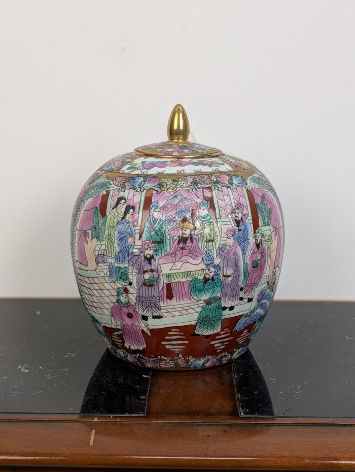 Восточная фарфоровая банка для имбиря