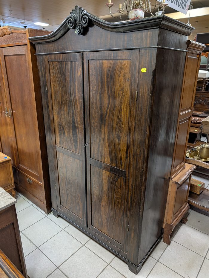 Гардероб в стиле модерн