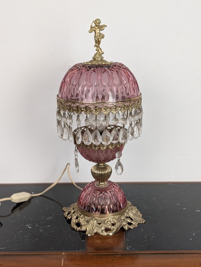 Настольная лампа